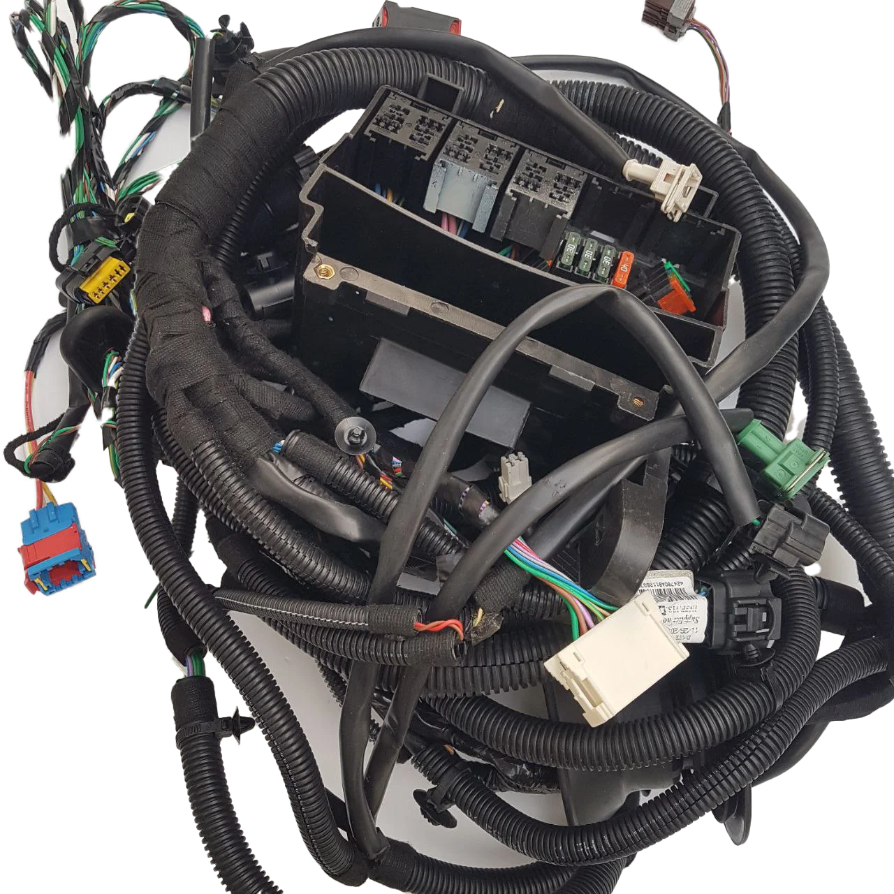منظور از سیم کشی کامل خودرو چیست؟ 3 httpsnovinpeugeot.ir Car wiring Interface wiring 1